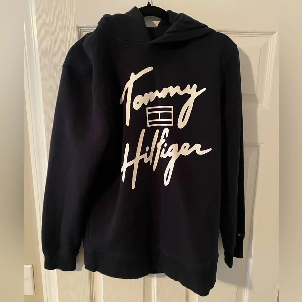 Tommy Hilfiger Large Navy Hoodie - Picture 2 of 4